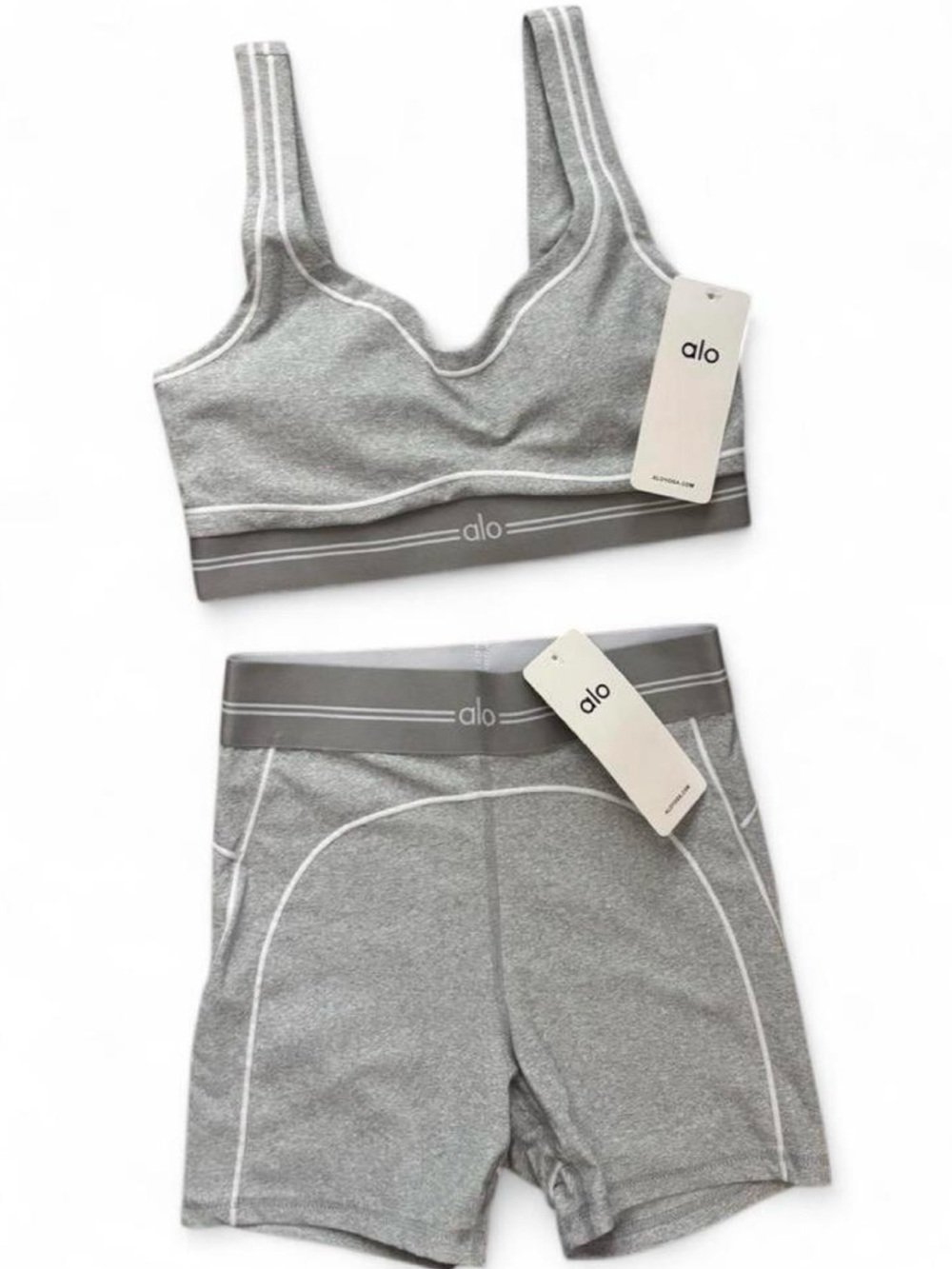 Alo Yoga Heart Throb Shorts Set Gray Size M